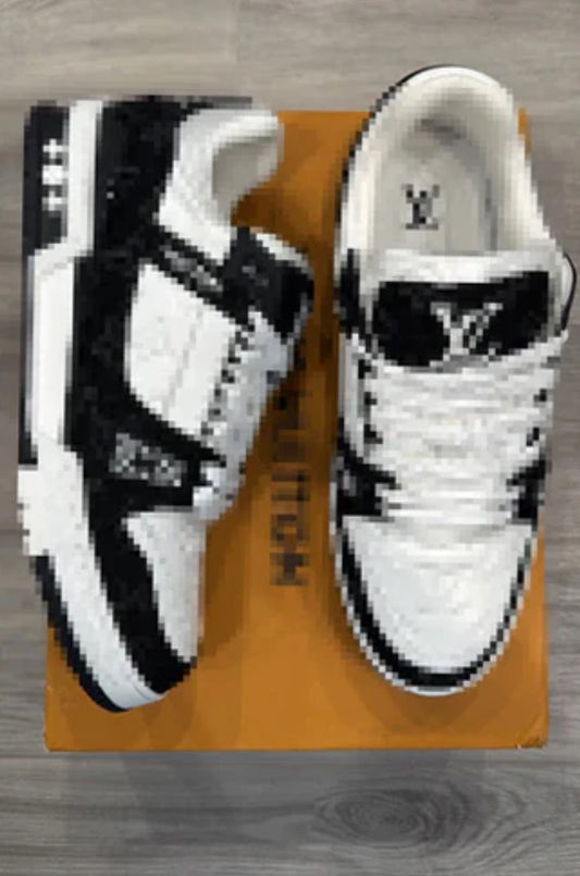 Trainer (White)