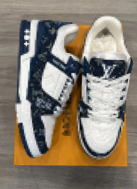 Trainer (Blue)